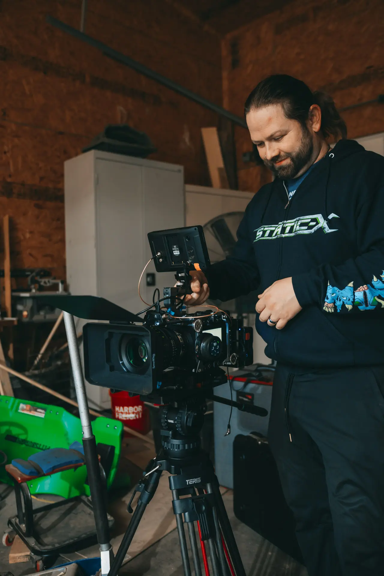 HBS_6316_LABOR XII Breathe Ross operating the Blackmagic Pyxis for the LABOR XII Breathe Music Video